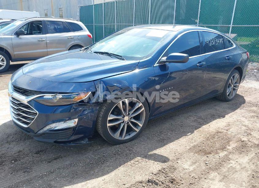 Photo 2 of 2021 Chevrolet Malibu FWD LT (VIN 1G1ZD5ST8MF005720)