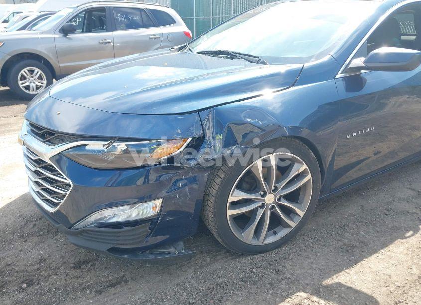 Photo 6 of 2021 Chevrolet Malibu FWD LT (VIN 1G1ZD5ST8MF005720)