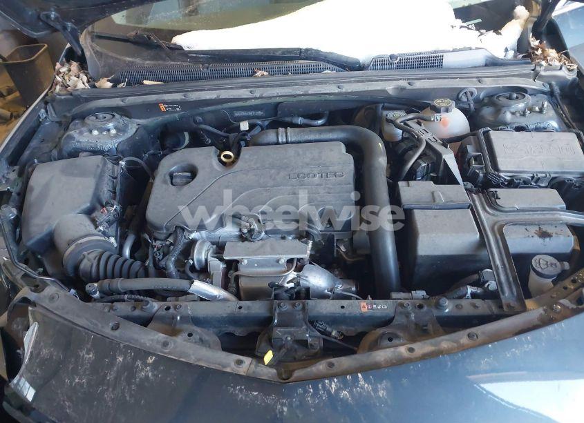 Photo 10 of 2021 Chevrolet Malibu FWD LT (VIN 1G1ZD5ST8MF012635)