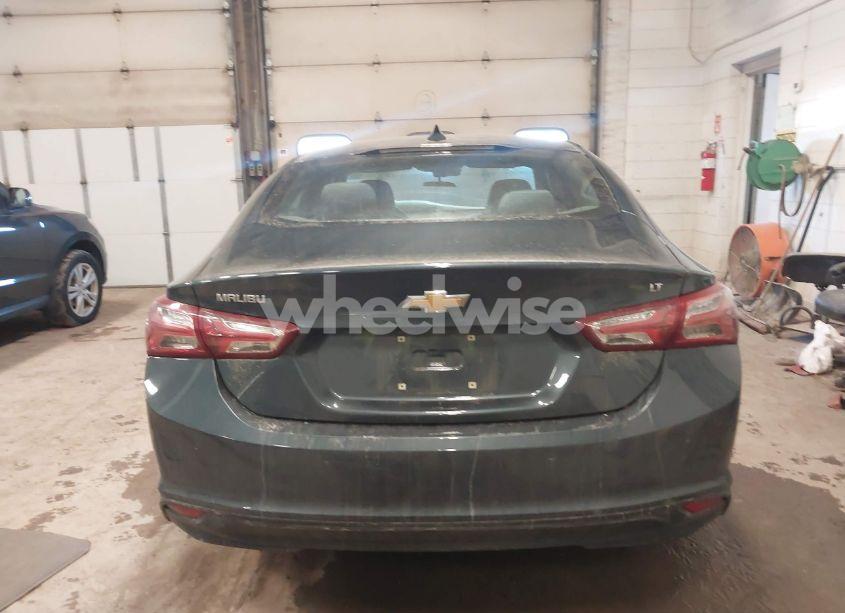 Photo 16 of 2021 Chevrolet Malibu FWD LT (VIN 1G1ZD5ST8MF012635)