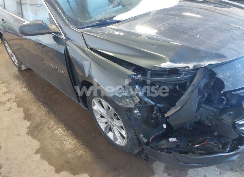 Photo 6 of 2021 Chevrolet Malibu FWD LT (VIN 1G1ZD5ST8MF012635)