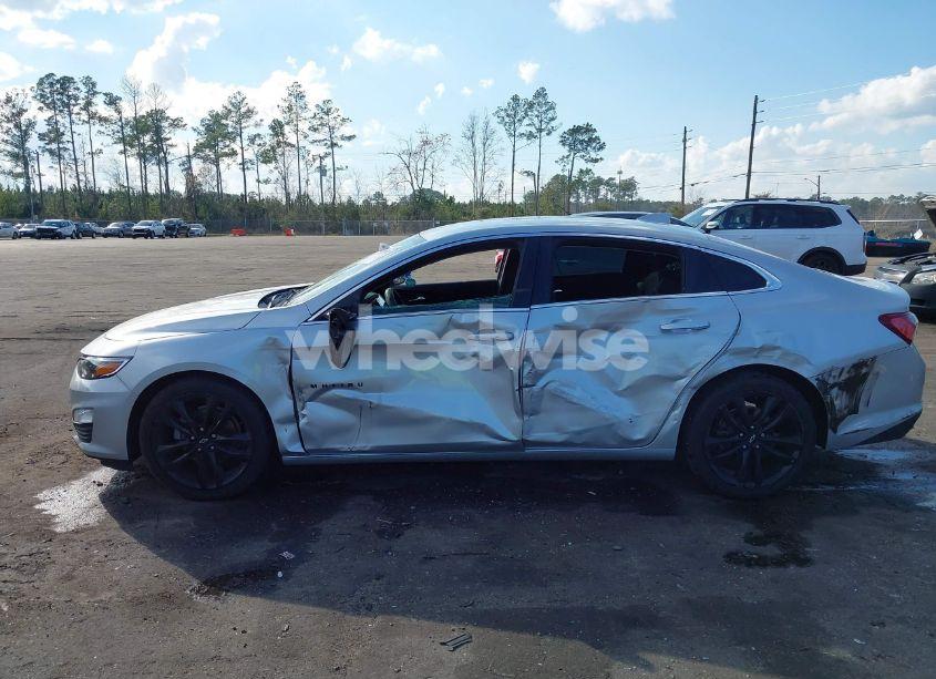 Photo 13 of 2021 Chevrolet Malibu FWD LT (VIN 1G1ZD5ST8MF057459)