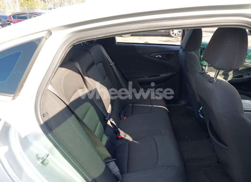 Photo 8 of 2021 Chevrolet Malibu FWD LT (VIN 1G1ZD5ST8MF057459)