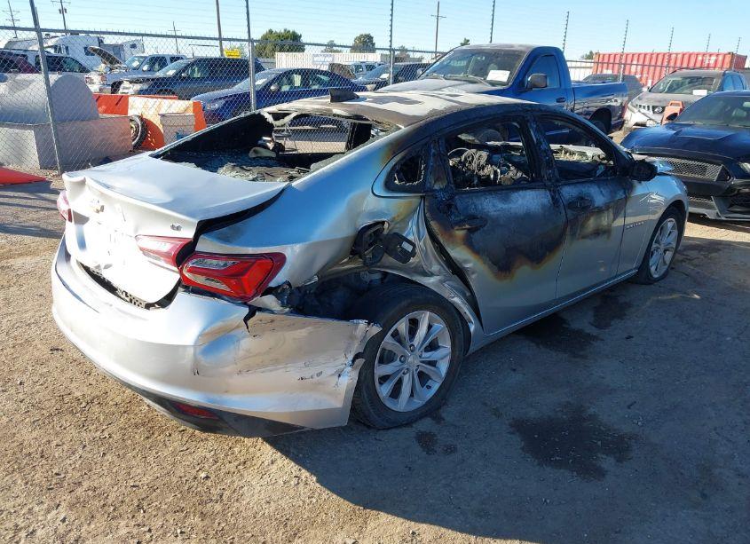 Photo 4 of 2021 Chevrolet Malibu FWD LT (VIN 1G1ZD5ST8MF072320)