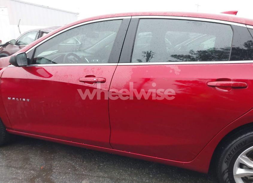 Photo 14 of 2021 Chevrolet Malibu FWD LT (VIN 1G1ZD5ST8MF083687)