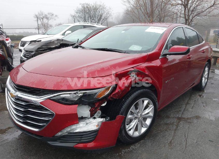 Photo 2 of 2021 Chevrolet Malibu FWD LT (VIN 1G1ZD5ST8MF083687)