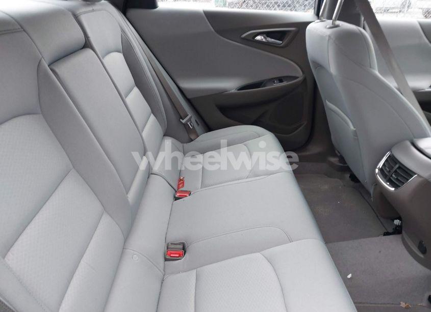 Photo 8 of 2022 Chevrolet Malibu FWD LT (VIN 1G1ZD5ST8NF105205)