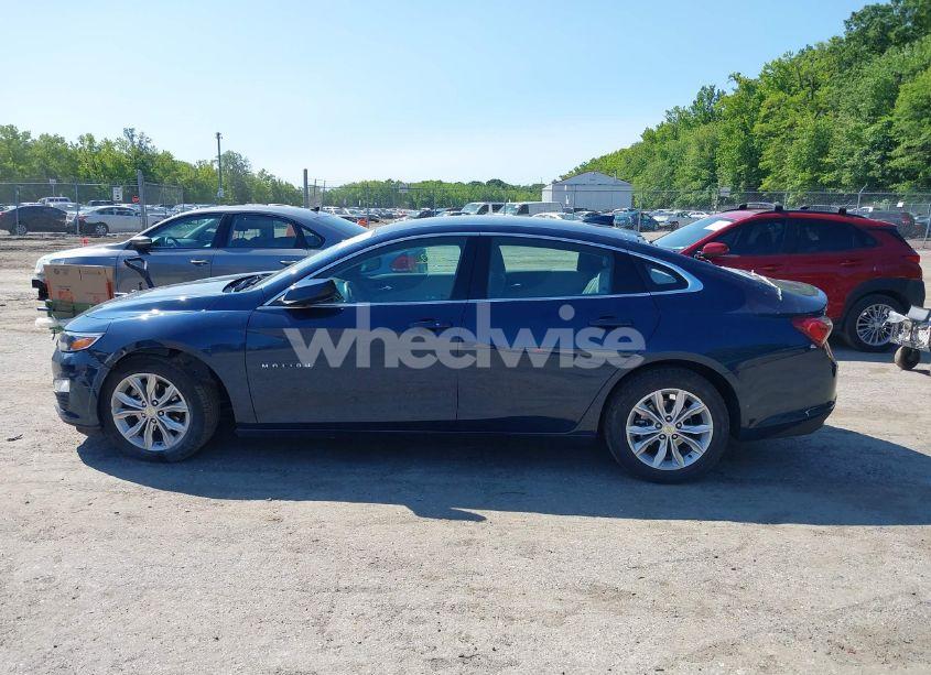 Photo 14 of 2022 Chevrolet Malibu FWD LT (VIN 1G1ZD5ST8NF111831)