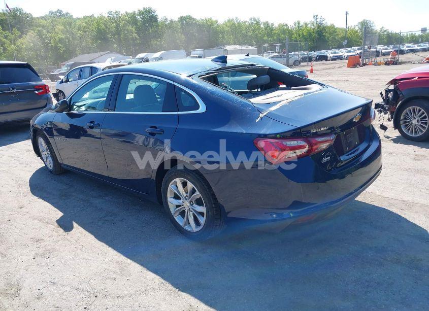 Photo 3 of 2022 Chevrolet Malibu FWD LT (VIN 1G1ZD5ST8NF111831)