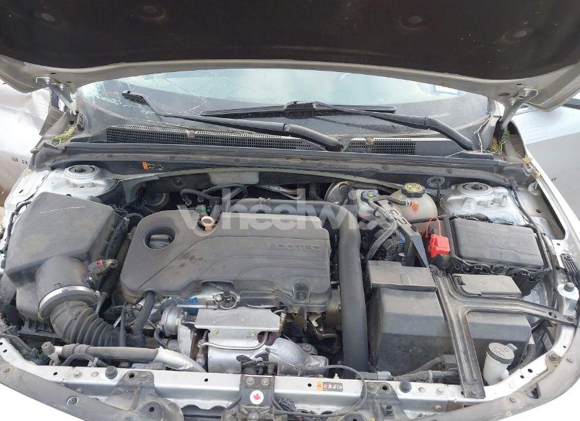 Photo 10 of 2022 Chevrolet Malibu FWD LT (VIN 1G1ZD5ST8NF121632)