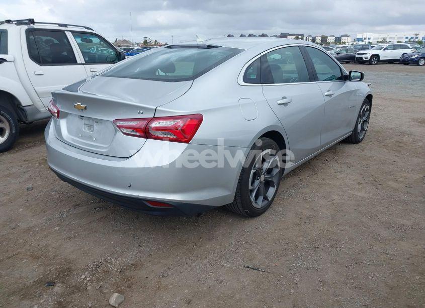 Photo 4 of 2022 Chevrolet Malibu FWD LT (VIN 1G1ZD5ST8NF140021)