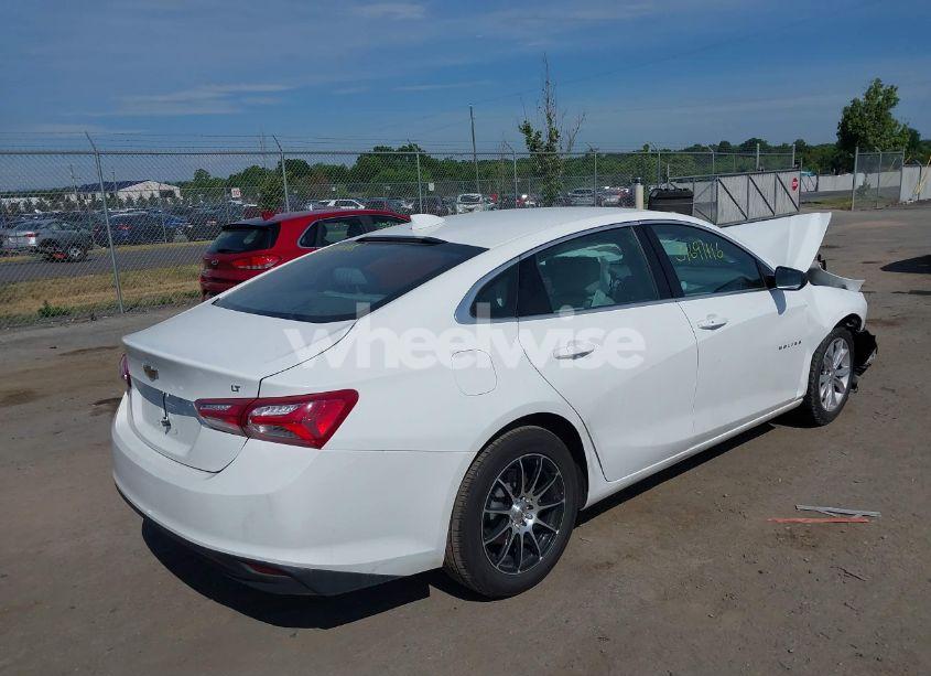 Photo 4 of 2022 Chevrolet Malibu FWD LT (VIN 1G1ZD5ST8NF147535)