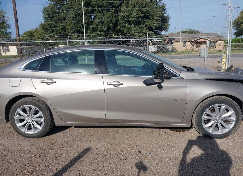 Photo 14 of 2022 Chevrolet Malibu FWD LT (VIN 1G1ZD5ST8NF148894)