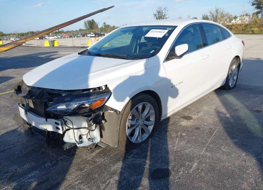 Photo 2 of 2022 Chevrolet Malibu FWD LT (VIN 1G1ZD5ST8NF161886)