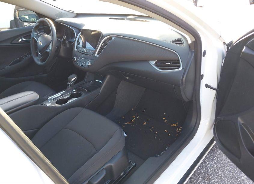 Photo 5 of 2022 Chevrolet Malibu FWD LT (VIN 1G1ZD5ST8NF161886)