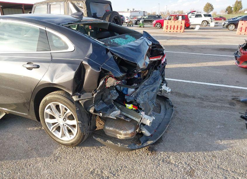 Photo 6 of 2022 Chevrolet Malibu FWD LT (VIN 1G1ZD5ST8NF209998)