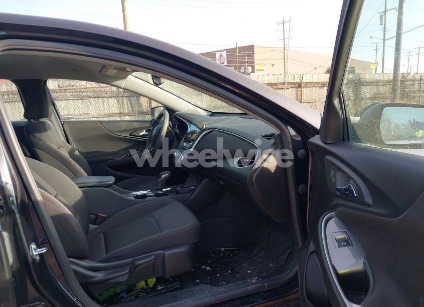 Photo 5 of 2023 Chevrolet Malibu FWD 1LT (VIN 1G1ZD5ST8PF146517)