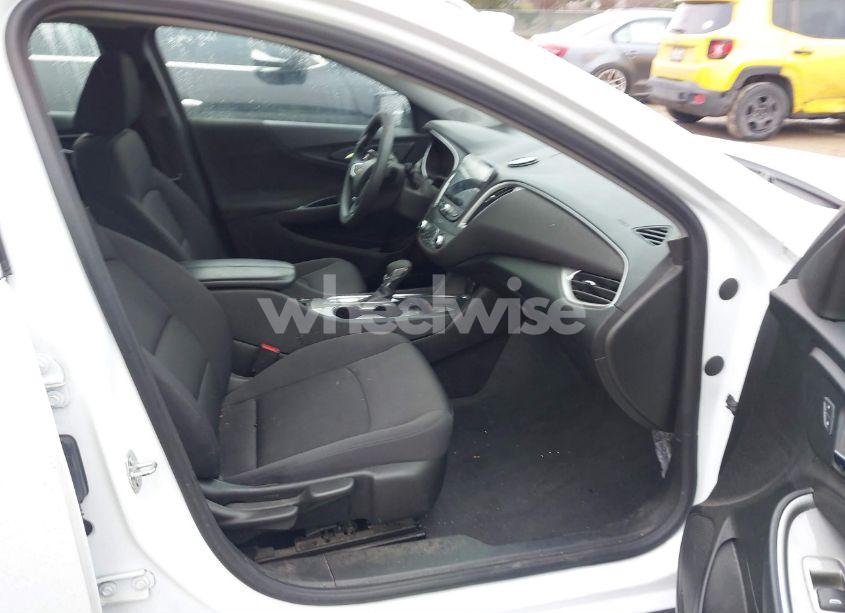Photo 5 of 2023 Chevrolet Malibu FWD 1LT (VIN 1G1ZD5ST8PF164287)