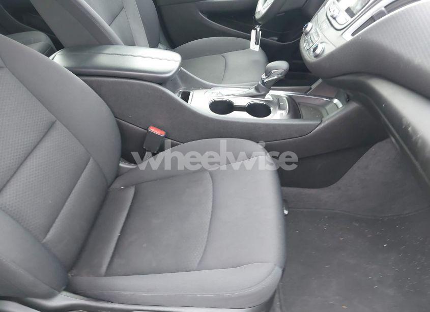 Photo 5 of 2023 Chevrolet Malibu FWD 1LT (VIN 1G1ZD5ST8PF182403)