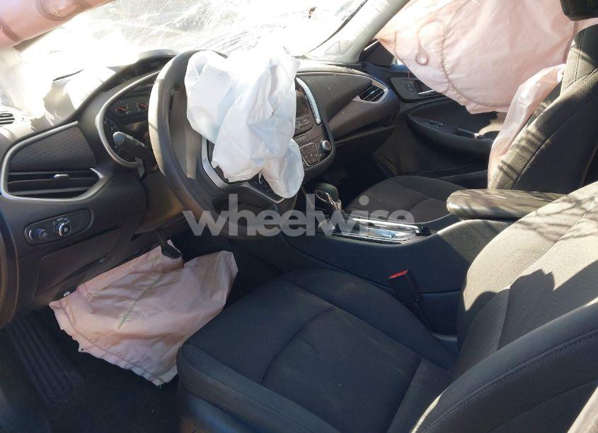 Photo 5 of 2023 Chevrolet Malibu FWD 1LT (VIN 1G1ZD5ST8PF184233)