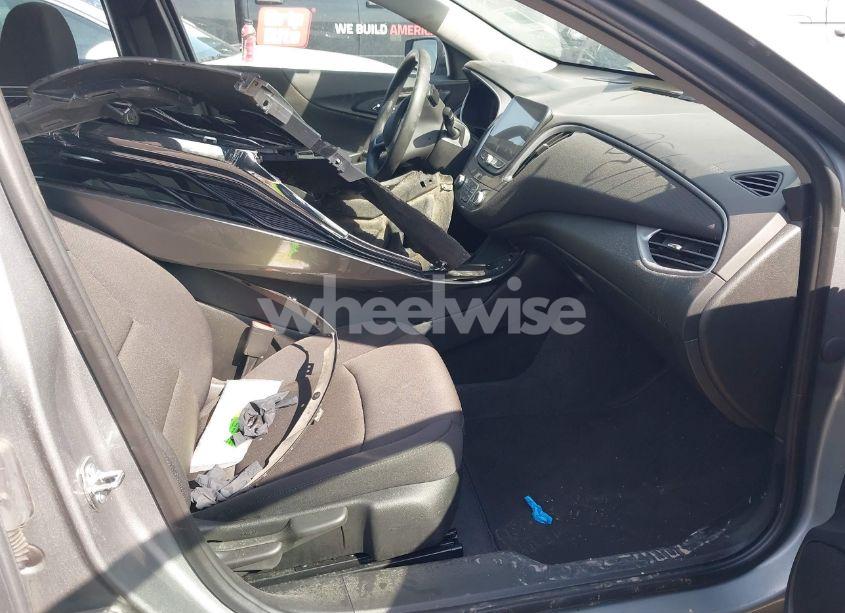 Photo 5 of 2023 Chevrolet Malibu FWD 1LT (VIN 1G1ZD5ST8PF192610)