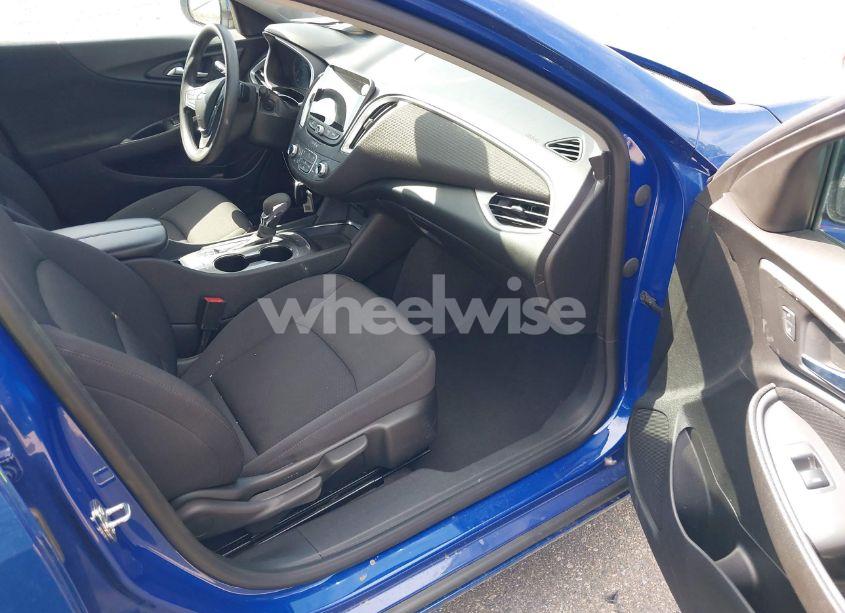 Photo 5 of 2023 Chevrolet Malibu FWD 1LT (VIN 1G1ZD5ST8PF228571)