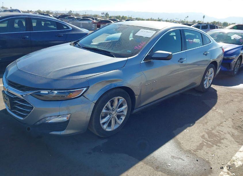 Photo 2 of 2024 Chevrolet Malibu FWD 1LT (VIN 1G1ZD5ST8RF105436)