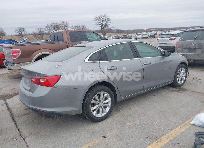Photo 4 of 2024 Chevrolet Malibu FWD 1LT (VIN 1G1ZD5ST8RF109194)