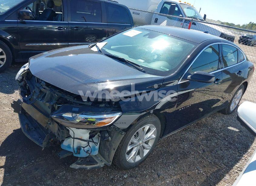 Photo 2 of 2024 Chevrolet Malibu FWD 1LT (VIN 1G1ZD5ST8RF125086)