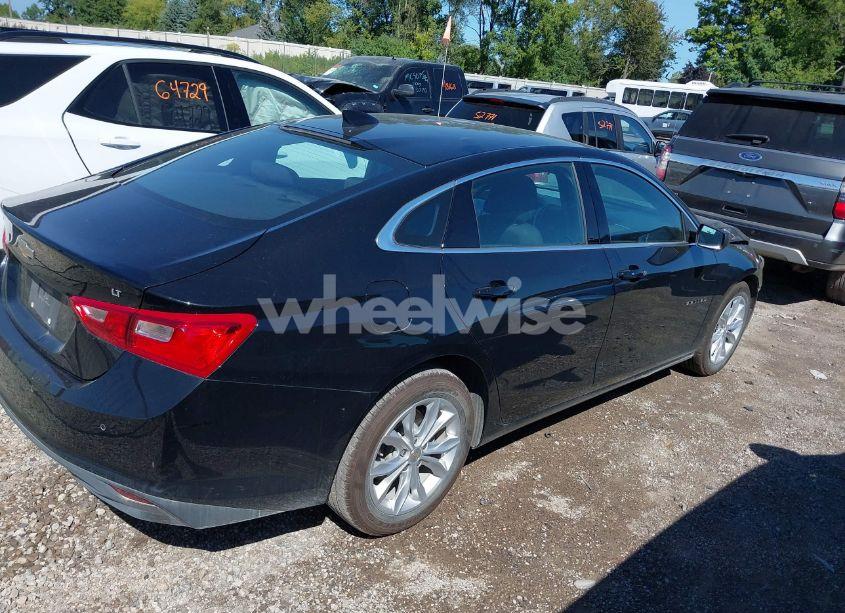 Photo 4 of 2024 Chevrolet Malibu FWD 1LT (VIN 1G1ZD5ST8RF125086)