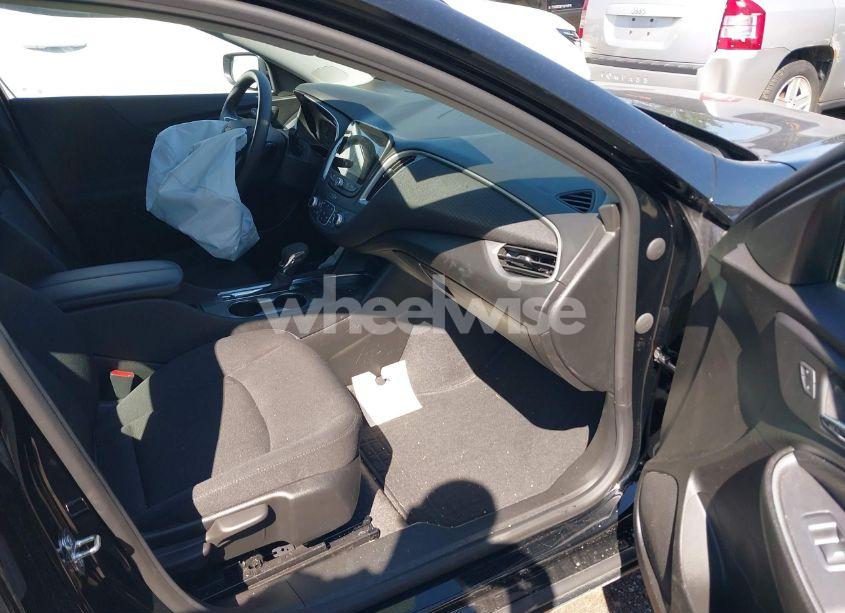 Photo 5 of 2024 Chevrolet Malibu FWD 1LT (VIN 1G1ZD5ST8RF125086)