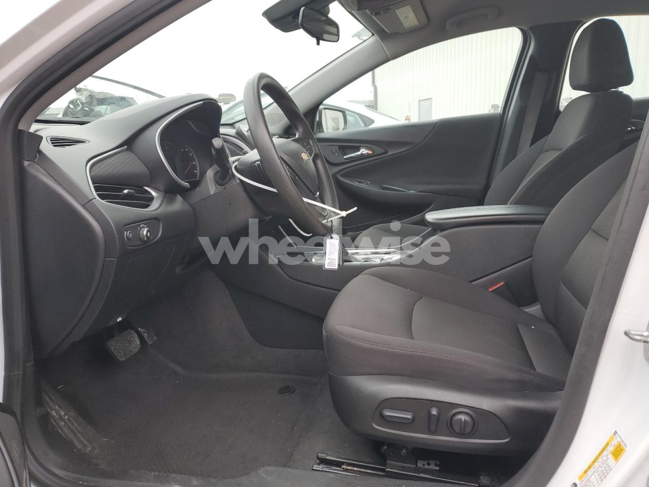 Photo 7 of 2024 CHEVROLET MALIBU LT (VIN 1G1ZD5ST8RF125959)