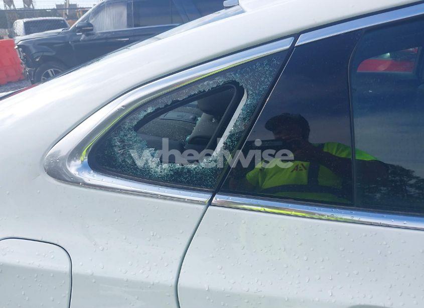 Photo 18 of 2024 Chevrolet Malibu FWD 1LT (VIN 1G1ZD5ST8RF127002)