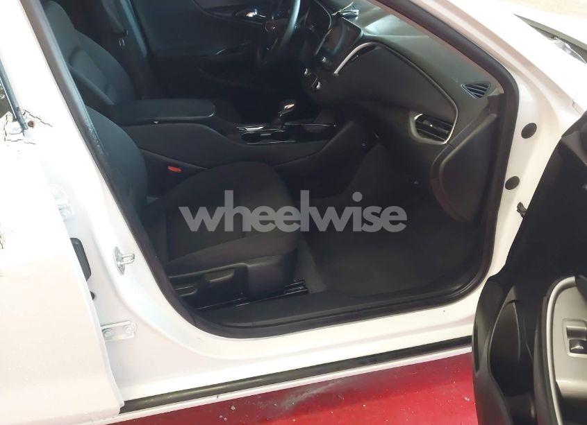 Photo 5 of 2024 Chevrolet Malibu FWD 1LT (VIN 1G1ZD5ST8RF179262)