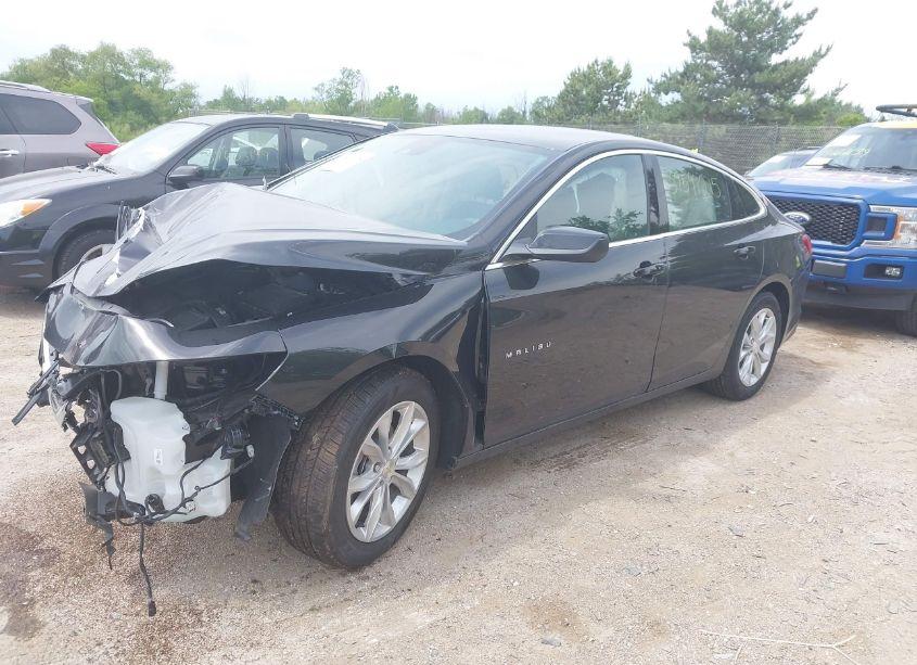 Photo 2 of 2024 Chevrolet Malibu LT (VIN 1G1ZD5ST8RF186034)