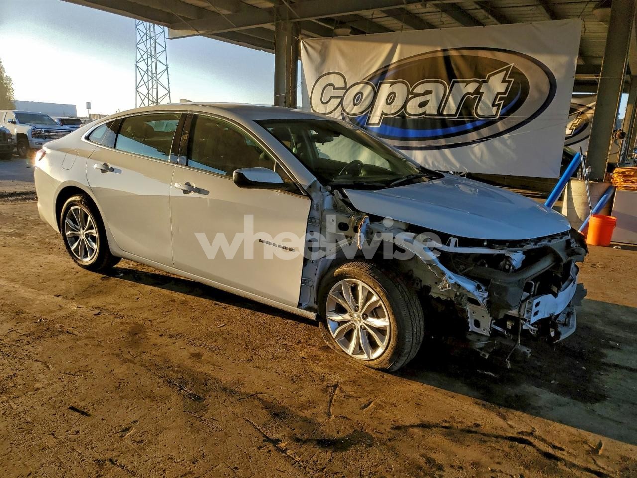 Photo 4 of 2024 CHEVROLET MALIBU LT (VIN 1G1ZD5ST8RF196904)