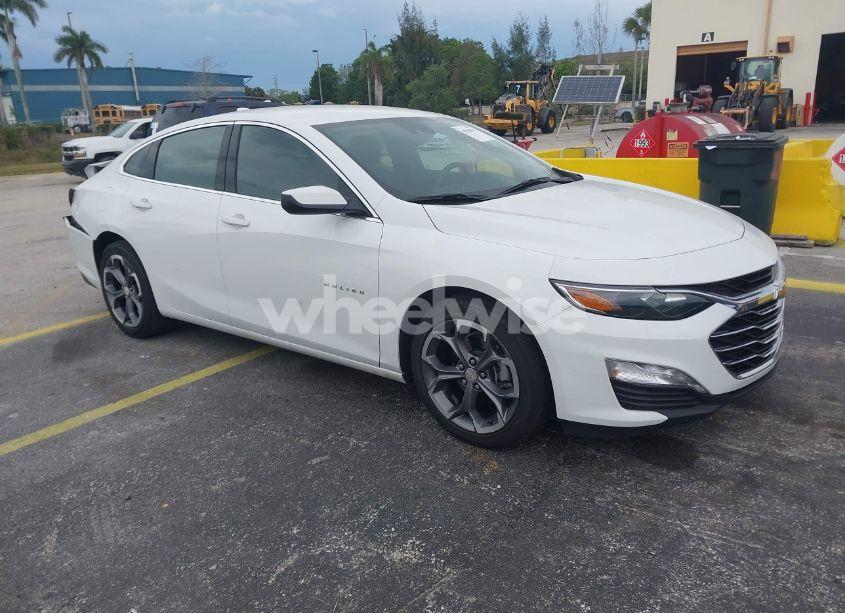 2024 Chevrolet Malibu FWD 1LT (VIN 1G1ZD5ST8RF222126) main photo