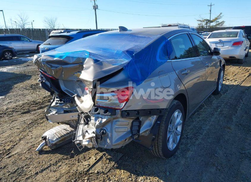 Photo 4 of 2024 Chevrolet Malibu FWD 1LT (VIN 1G1ZD5ST8RF234051)