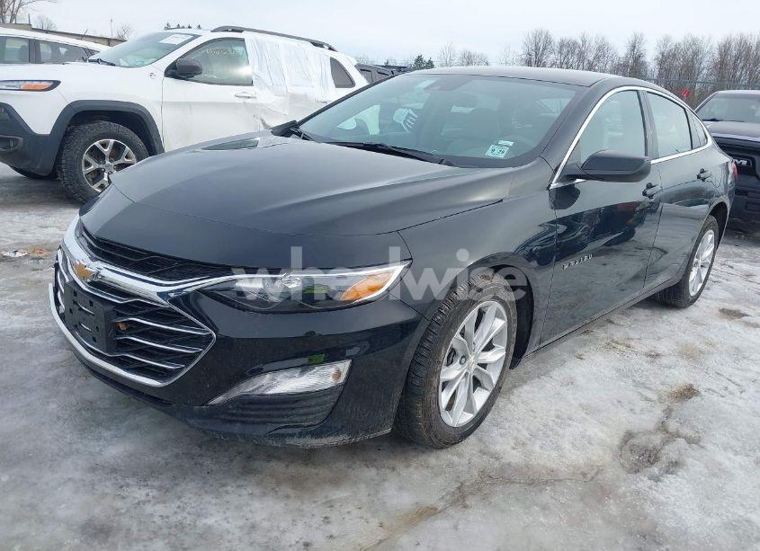Photo 2 of 2025 Chevrolet Malibu FWD 1LT (VIN 1G1ZD5ST8SF123358)