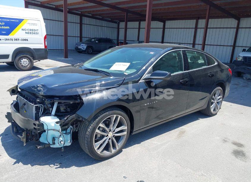 Photo 2 of 2025 Chevrolet Malibu FWD 1LT (VIN 1G1ZD5ST8SF149944)