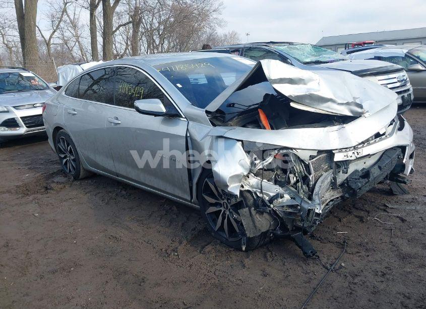 2018 Chevrolet Malibu LT (VIN 1G1ZD5ST9JF102047) main photo