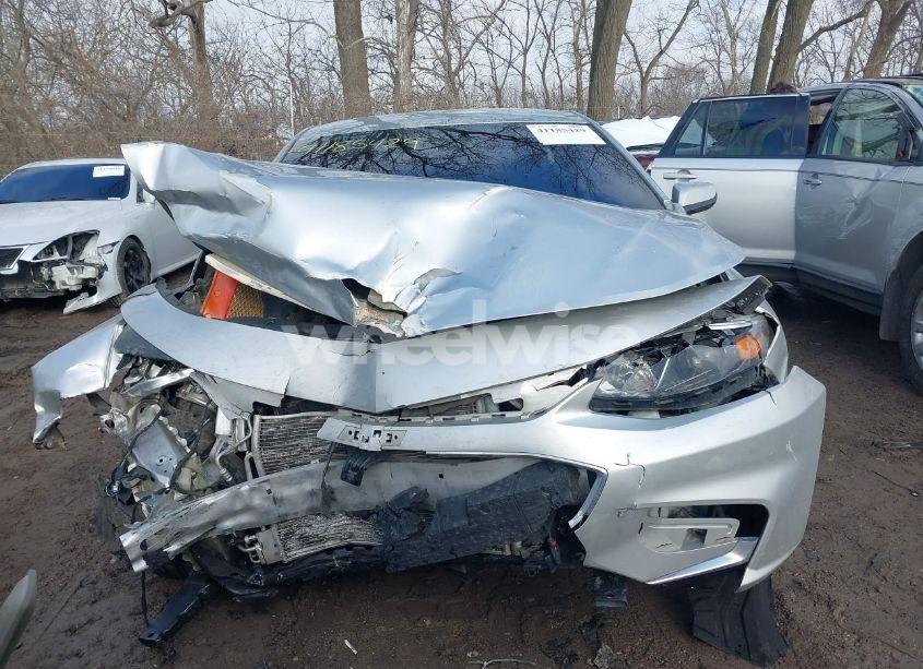 Photo 11 of 2018 Chevrolet Malibu LT (VIN 1G1ZD5ST9JF102047)