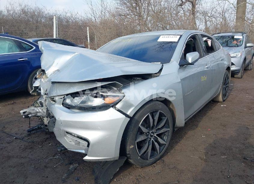 Photo 6 of 2018 Chevrolet Malibu LT (VIN 1G1ZD5ST9JF102047)