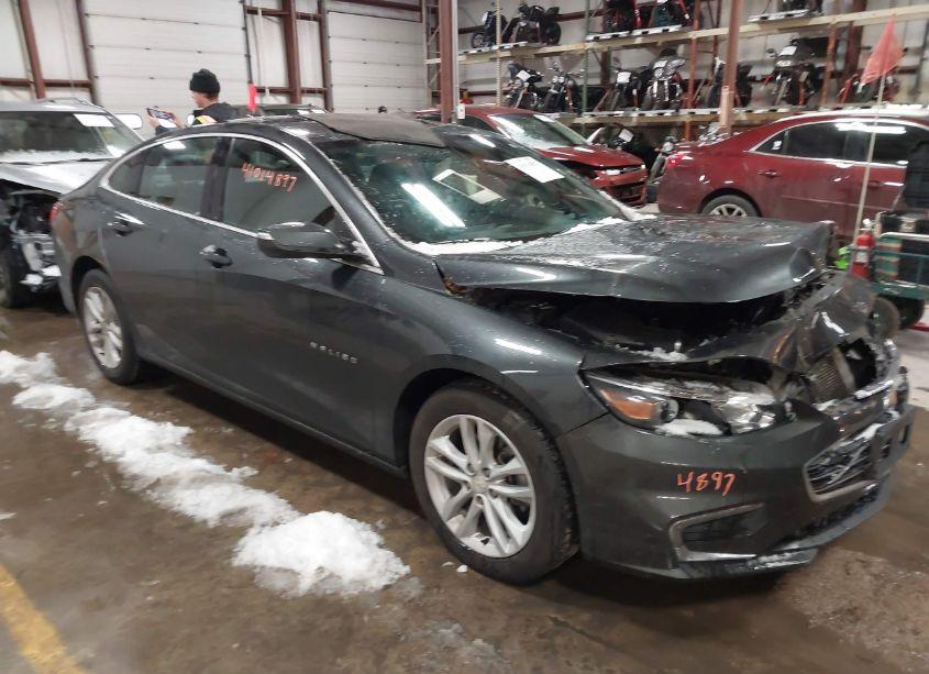 2018 Chevrolet Malibu LT (VIN 1G1ZD5ST9JF130642) main photo