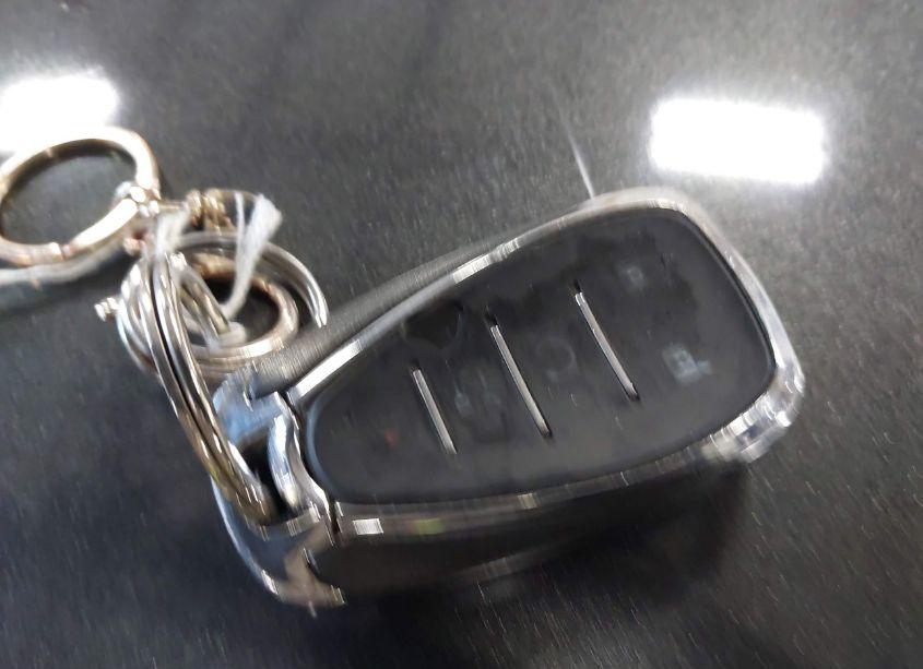 Photo 11 of 2018 Chevrolet Malibu LT (VIN 1G1ZD5ST9JF130642)