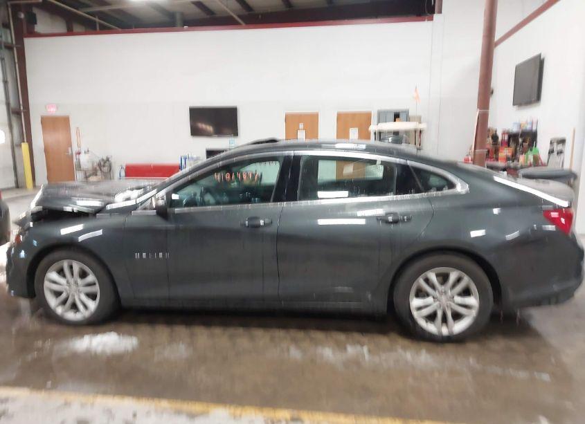 Photo 14 of 2018 Chevrolet Malibu LT (VIN 1G1ZD5ST9JF130642)