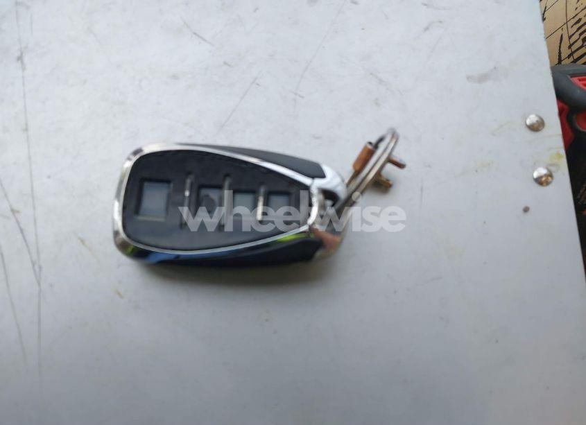 Photo 11 of 2018 Chevrolet Malibu LT (VIN 1G1ZD5ST9JF132794)