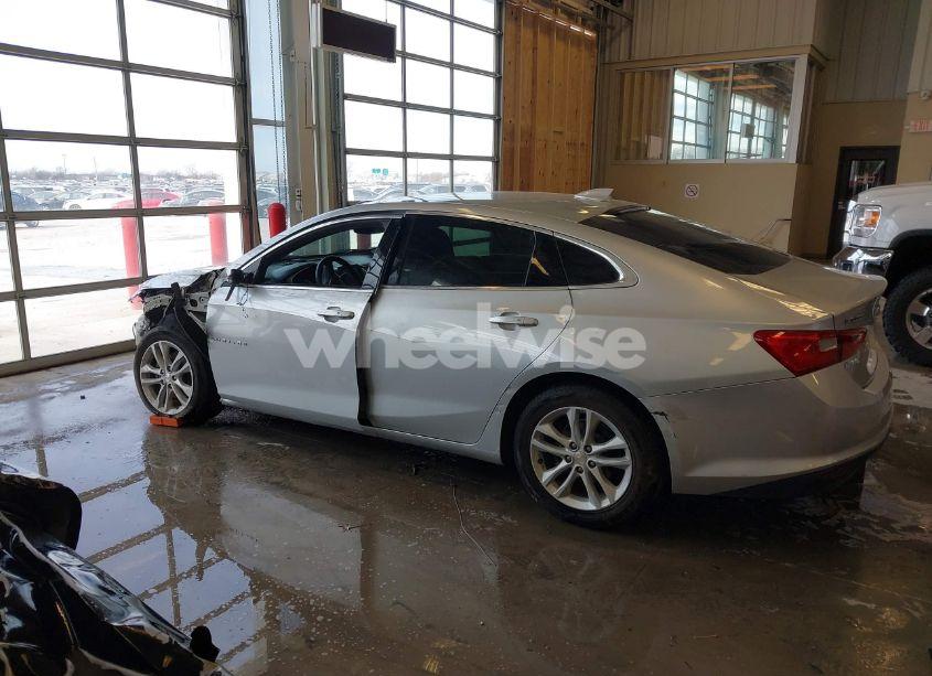 Photo 14 of 2018 Chevrolet Malibu LT (VIN 1G1ZD5ST9JF132794)