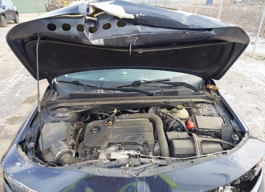 Photo 10 of 2018 Chevrolet Malibu LT (VIN 1G1ZD5ST9JF142287)