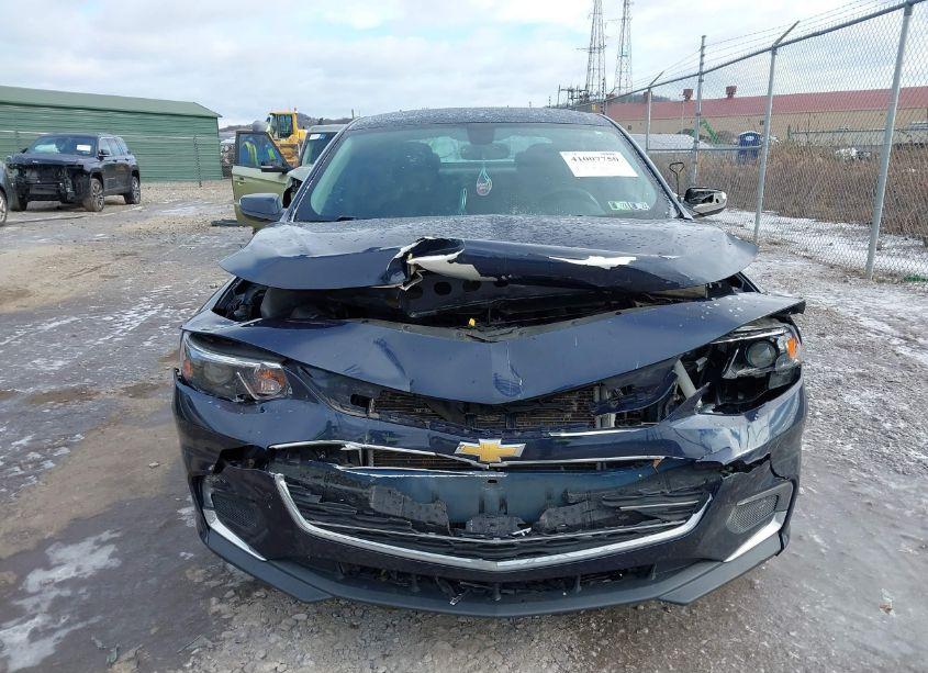 Photo 12 of 2018 Chevrolet Malibu LT (VIN 1G1ZD5ST9JF142287)